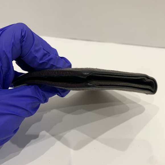 Gucci Brown GG Canvas Bifold Wallet Sku#85432 (Gently used, rubbing, stains) - Picture 5 of 15